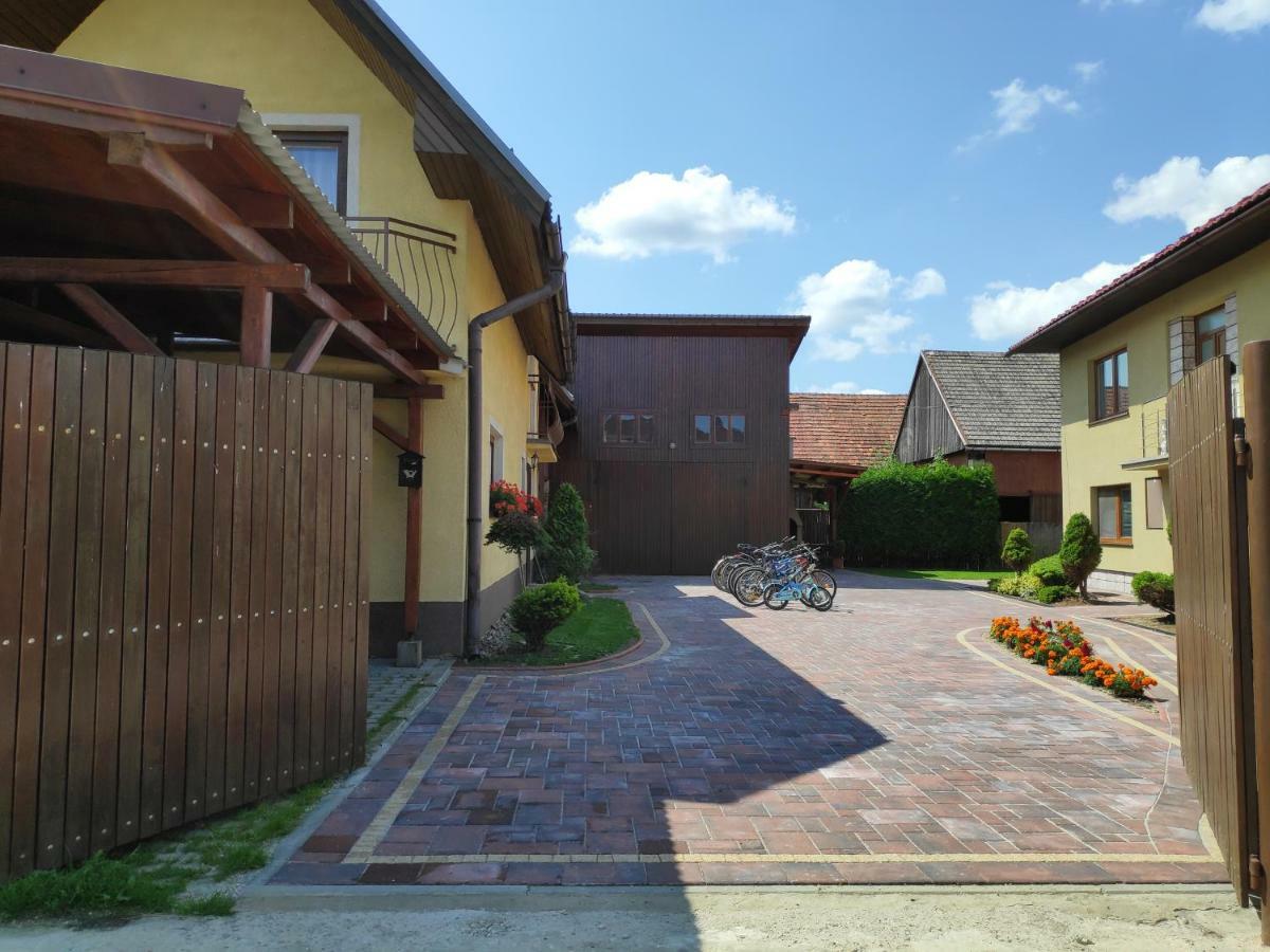 Domcek Janina Appartement Suchá Hora Buitenkant foto